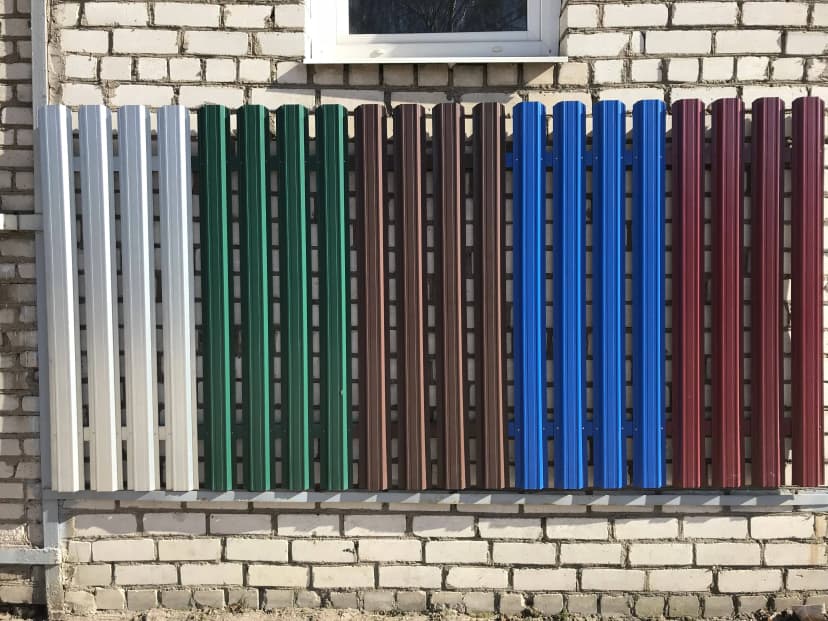 образец штакетника