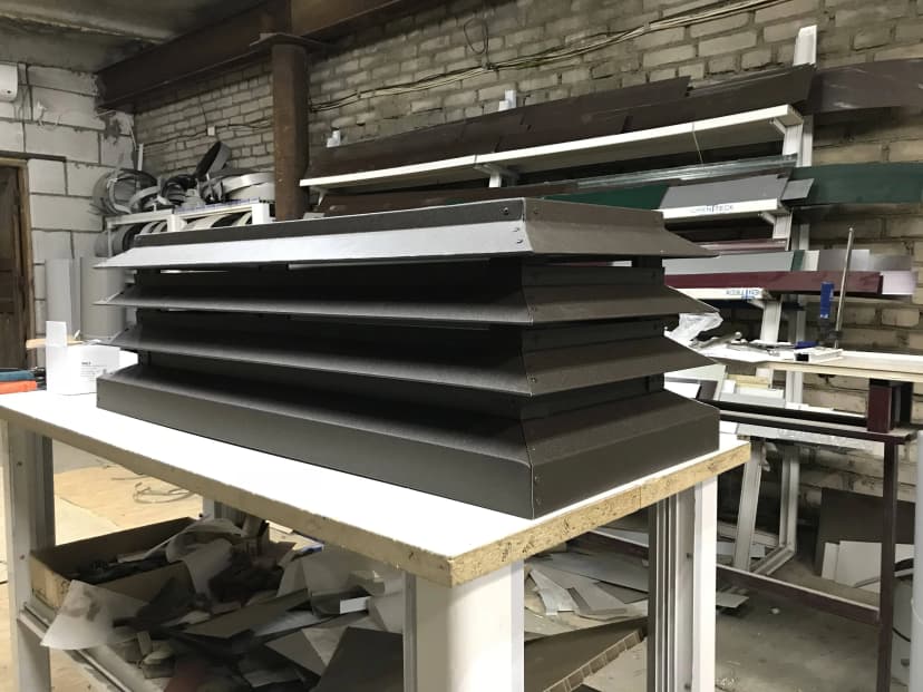 зонт-жалюзи