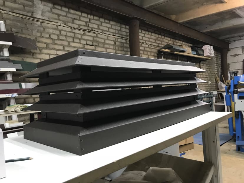 зонт-жалюзи